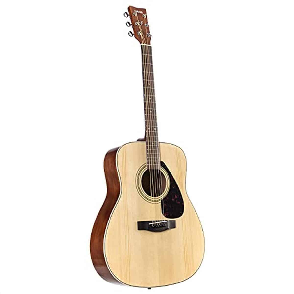 Test : yamaha F370, guitare acoustique folk d'étude