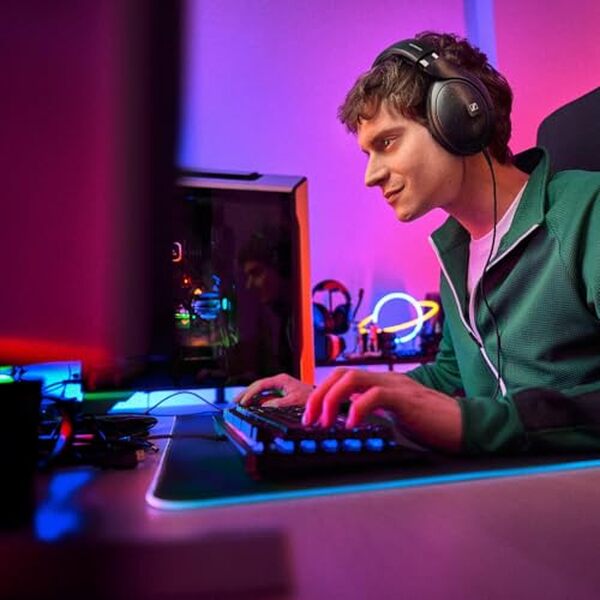 Découvrez notre avis sur le Sennheiser HD 620S, un casque audio fermé offrant un son haute définition pour une expérience d'écoute inégalée.