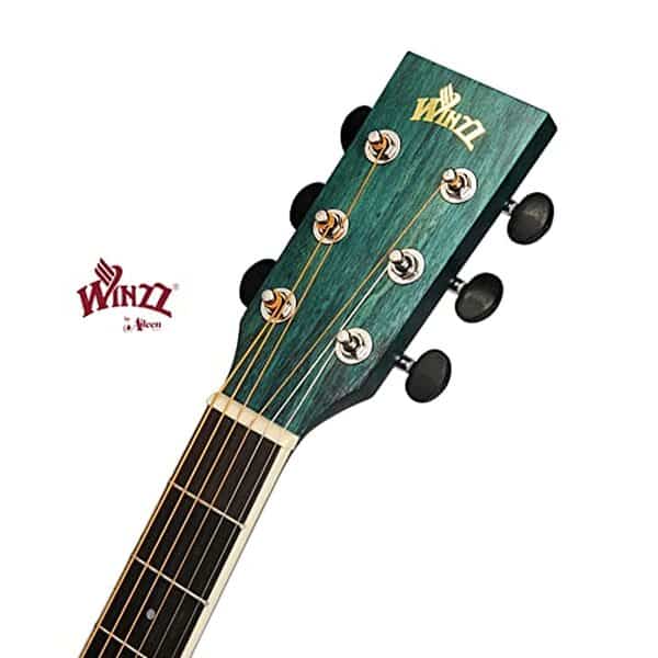 Découvrez notre test détaillé de la guitare folk Winzz 40 pouces : performance, confort et qualité, tout ce qu'il faut savoir avant l'achat pour les musiciens débutants.