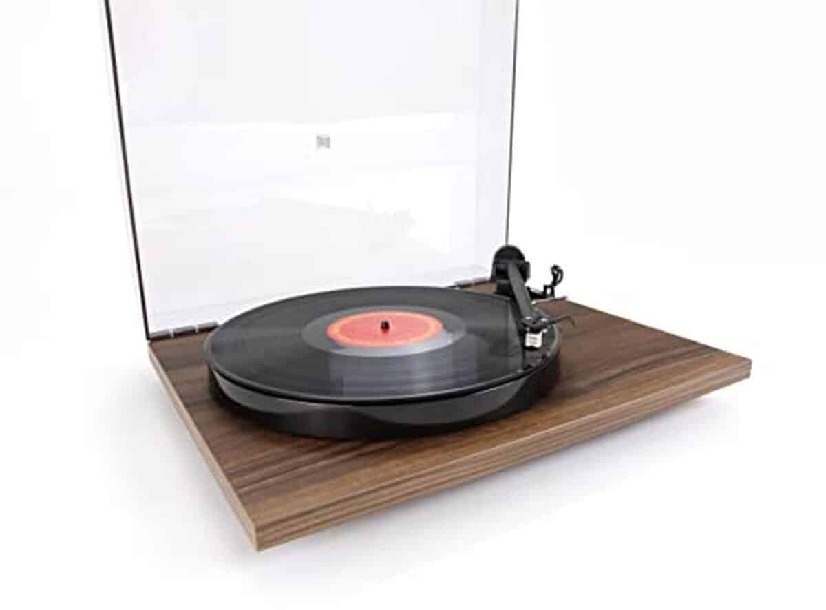 Test de la platine Rega Planar 1 en noyer
