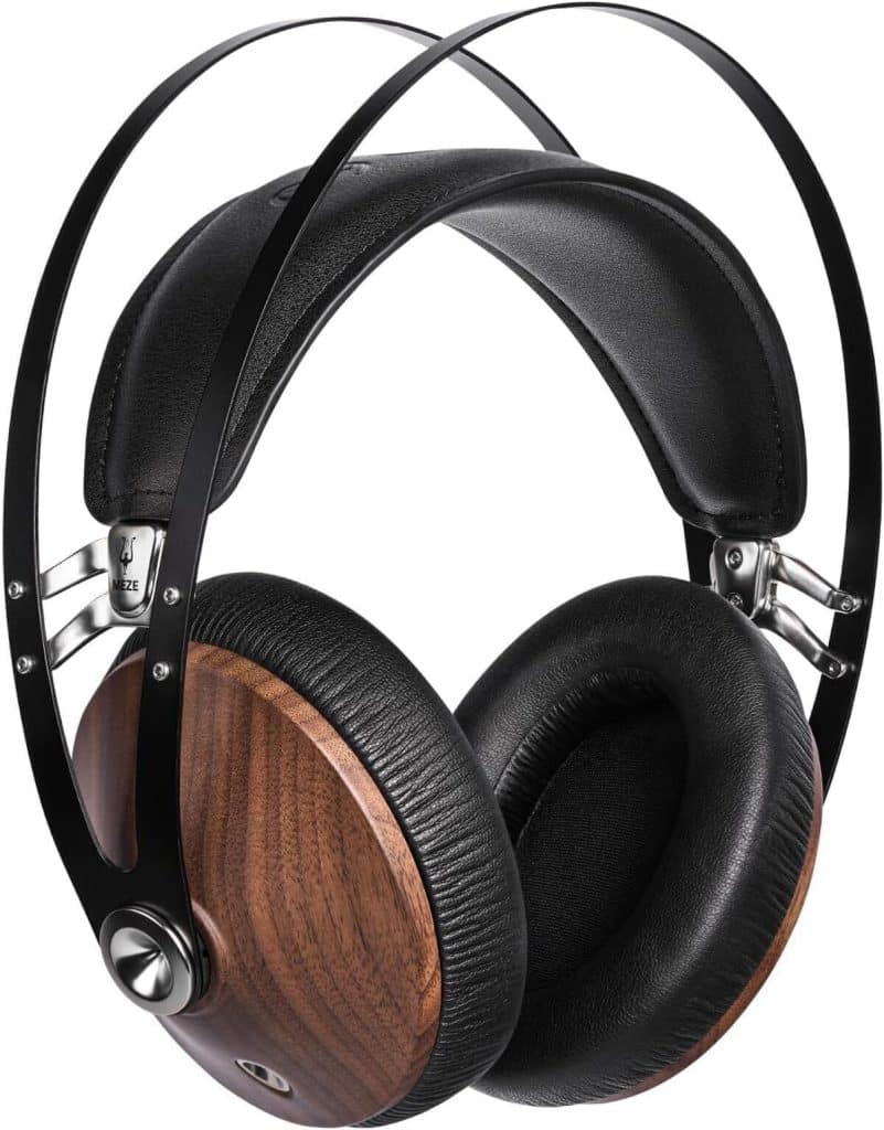 Test du casque audiophile Meze 99 Classics : élégance en noyer et finition dorée